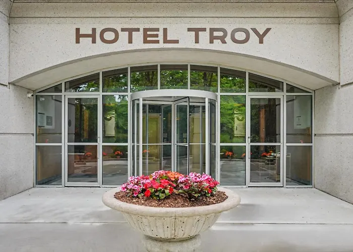 Hotel Troy, Trademark Collection By Wyndham