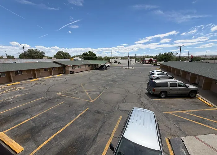 Encore Motel