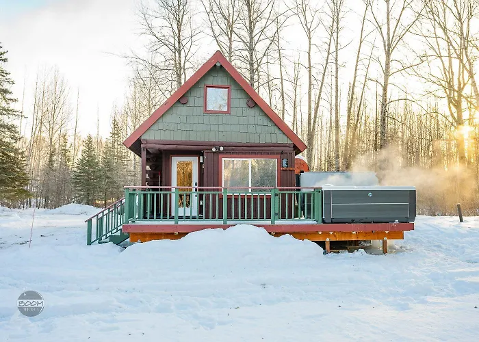 New Listing - River Front Cabin With Hot Tub Near Hatcher Pass