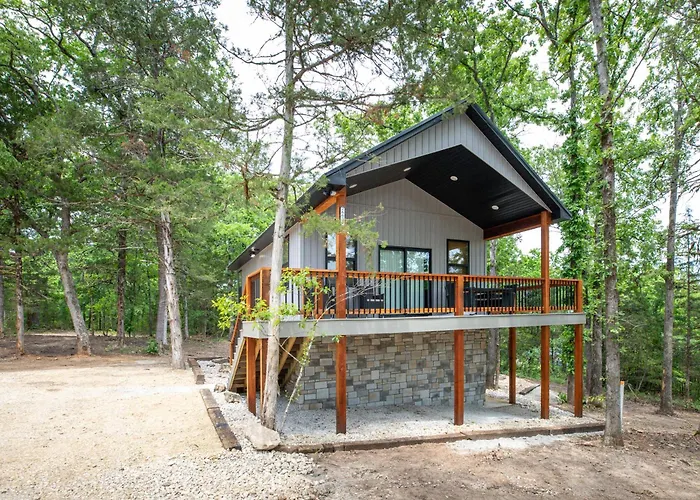 Woodland Retreat - Secluded Hot-Tub New Build