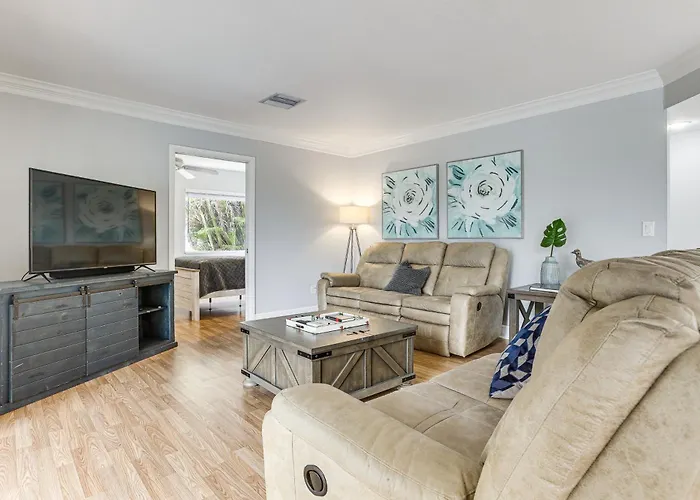 Golf Course Getaway! Port St Lucie Home W/ Lanai