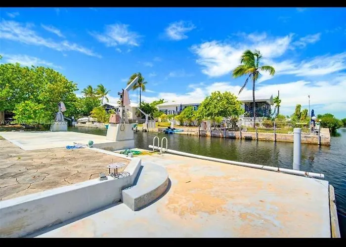 Welcome To Your Slice Of Paradise In Big Pine Key!
