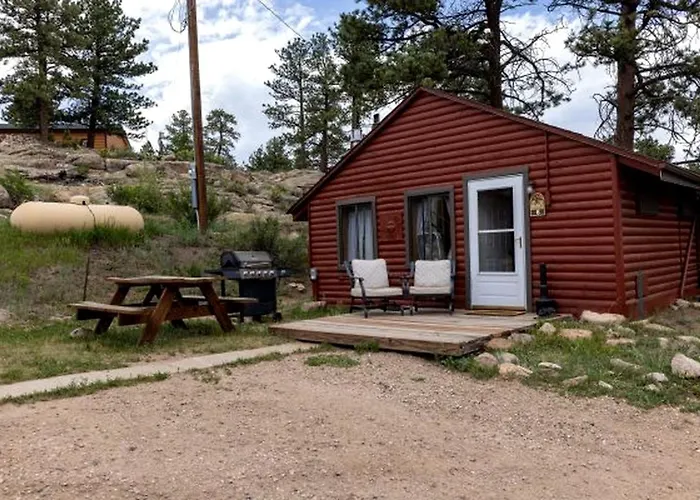 Classic Log Cabin With Fireplace In Red Feather Lakes, Perfect For A Romantic Weekend In The Rocky Mountains