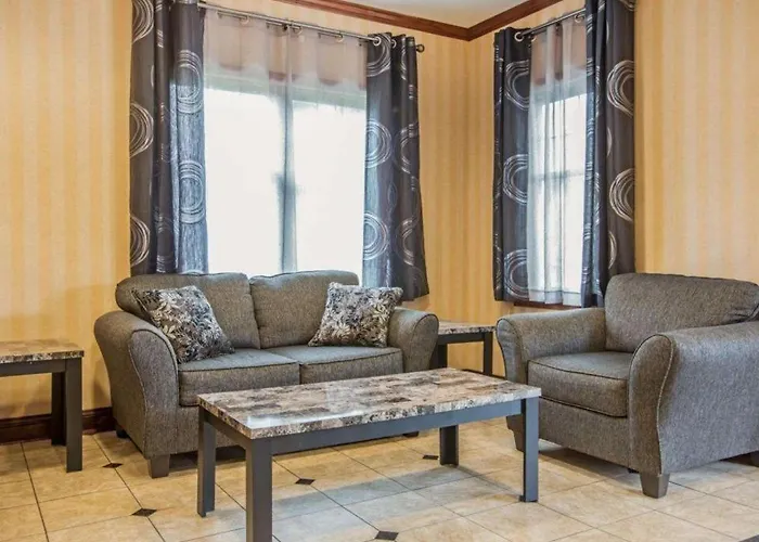 Hotel Glens Falls / Lake George