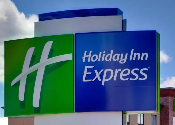 Holiday Inn Express & Suites Joplin Southeast