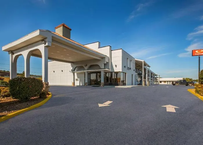 Econo Lodge White Pine Morristown I-81 & I-40 Split