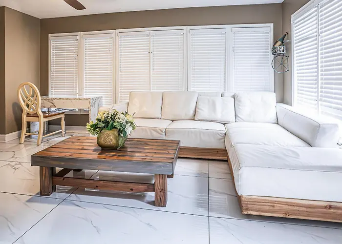 Moss Drive Retreat - Close To The Woods