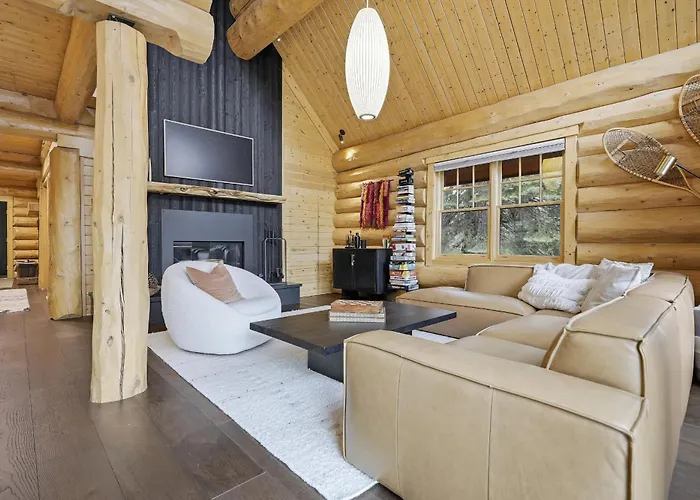 Log Cabin With Shou Sugi Ban Fireplace - Vh401 Home