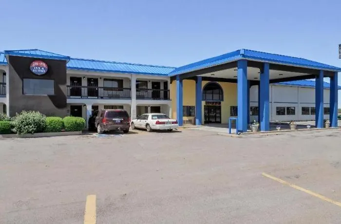 Lonestar Inn & Suites, Erick Ok - Hwy 40 By Oyo