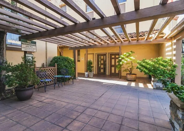The Sonora Inn
