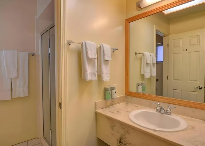 The Beach Retreat & Lodge At Tahoe