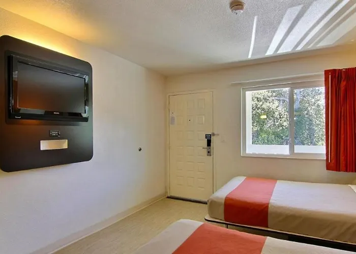 Motel 6 Carpinteria, Ca - Santa Barbara - South