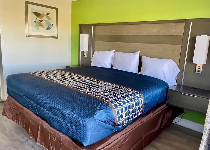 Executiveinn & Suites