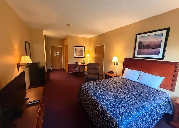 Pocahontas Inn & Suites
