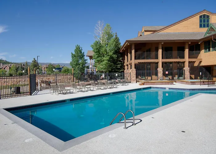 645 Silvercreek Inn Room