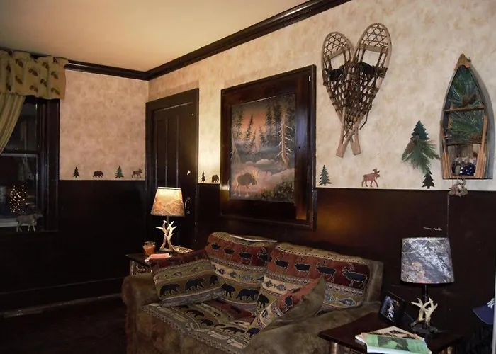 Historic Hotel Broadalbin