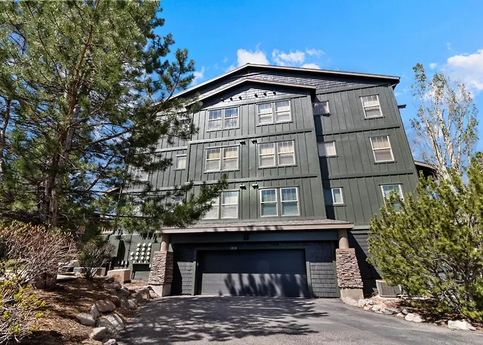 Fox Bay By All Seasons Resort Lodging