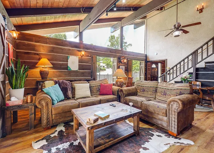 Walk To Dtwn Sonora! Rustic Creekfront Cabin