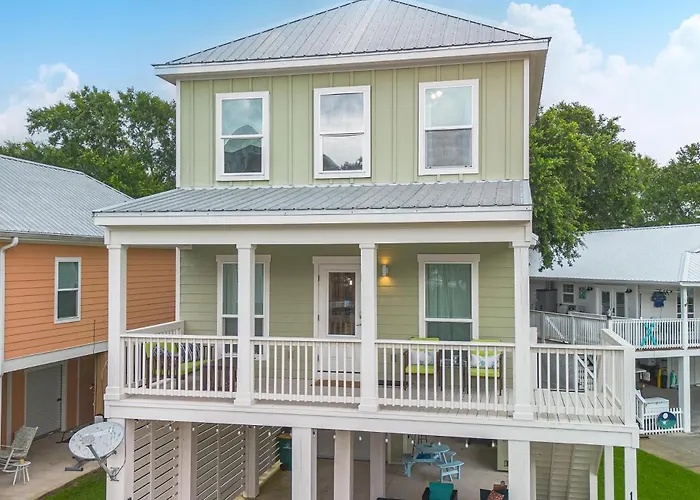 3Bd Beach House By Next Step Property Management