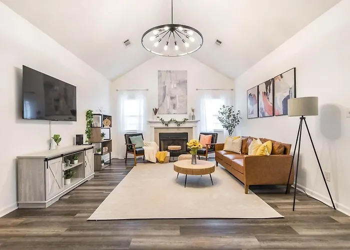 The Lofthouse 4 Bds Private Fence Pet Friendly