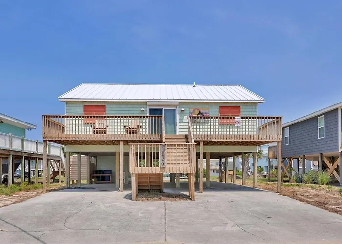 1026 Ocean Blvd - 4 Bedroom Beach Bungalow