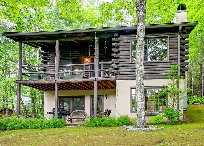 Lake Toxaway Mtn Retreat W/ Fireplace & Views!