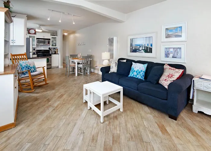 Cozy Beach Bungalow
