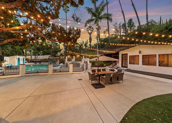 Entire Private Home With 3 Beds, Pool, Sauna, Gym, Parking Yard, Ranch Style, Available Now