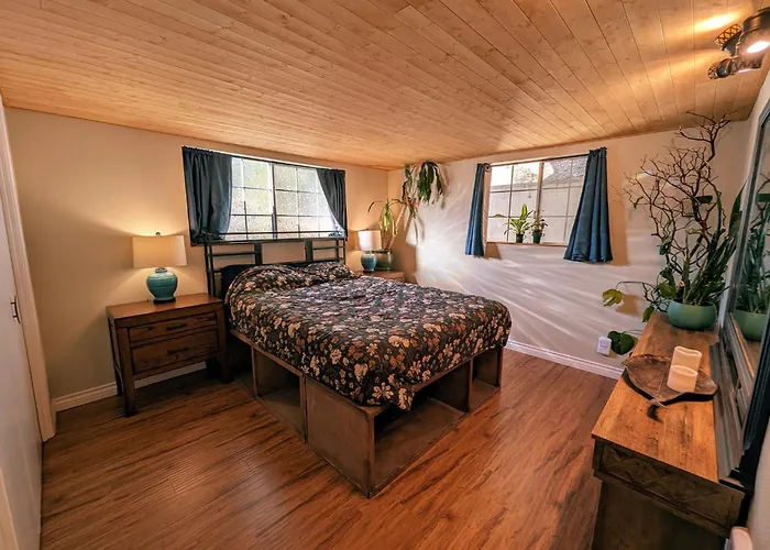 Private Mountain Suite With Sauna & Lake Access
