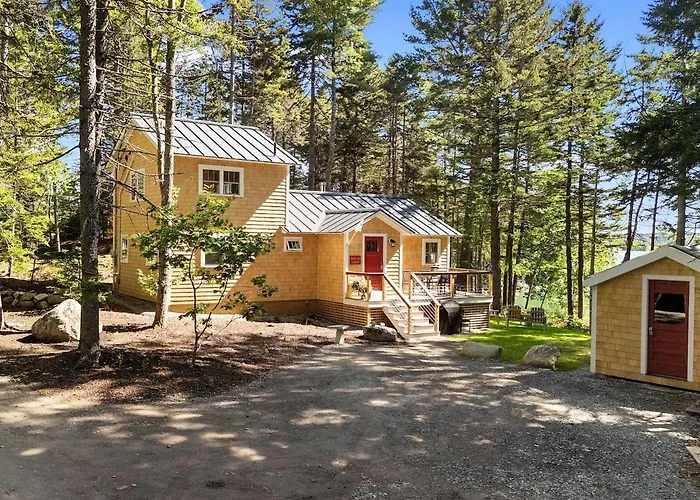 Waterfront Cottage In Maine | Seegar Camp, Sunny 2