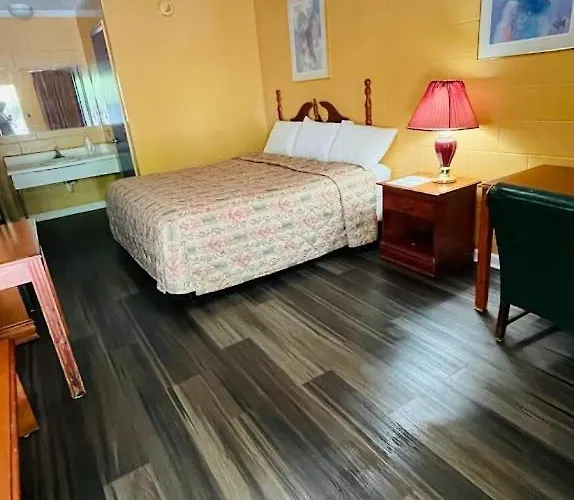 Deluxe Inn Wrightsville