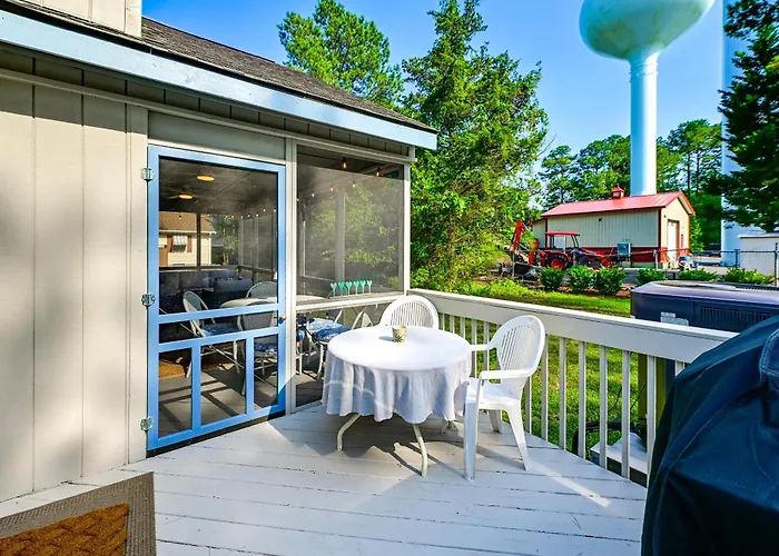 Amazing Location! Updated Bethany Beach Retreat!