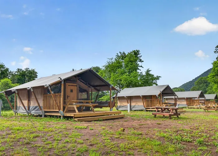 New River Safari Tent Getaway