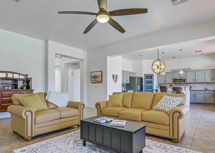 Private Pool + Yard: Gold Canyon Getaway!