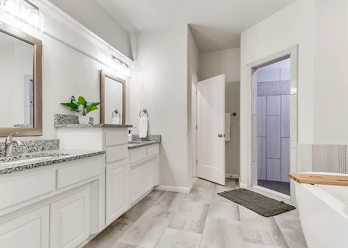 Family-Friendly Comfort In The Heart Of Yukon