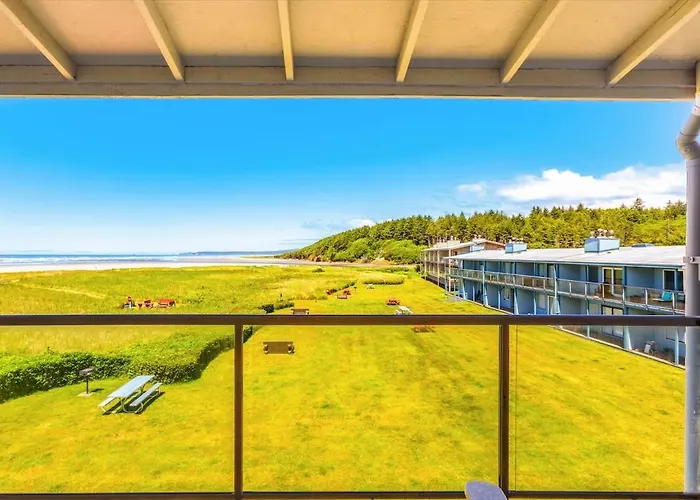 Hi-Tide Resort Queen Bed Unit 29