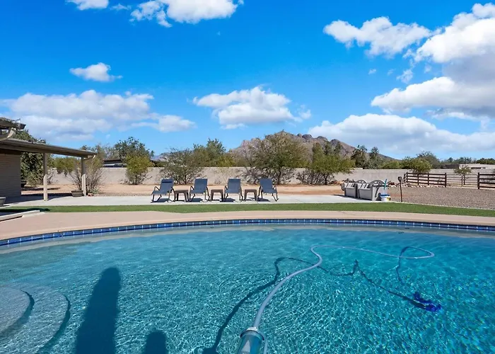 Adorable Casita With Outdoor Entertainment