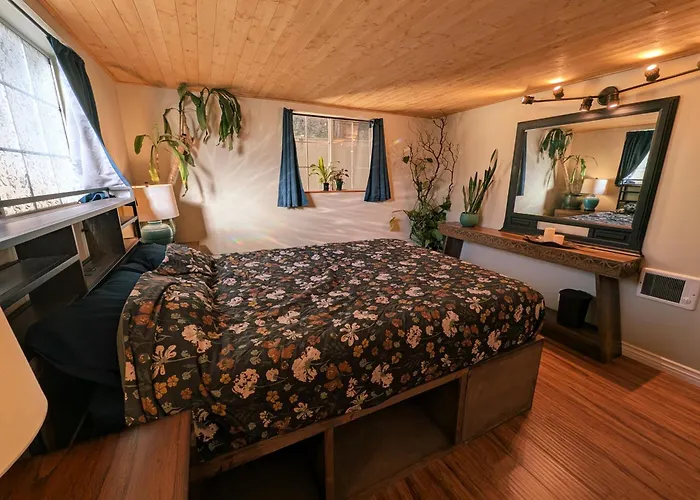 Private Mountain Suite With Sauna & Lake Access