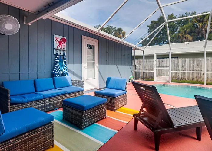 Welcome To The Beach Oasis For Your Group Of 10!