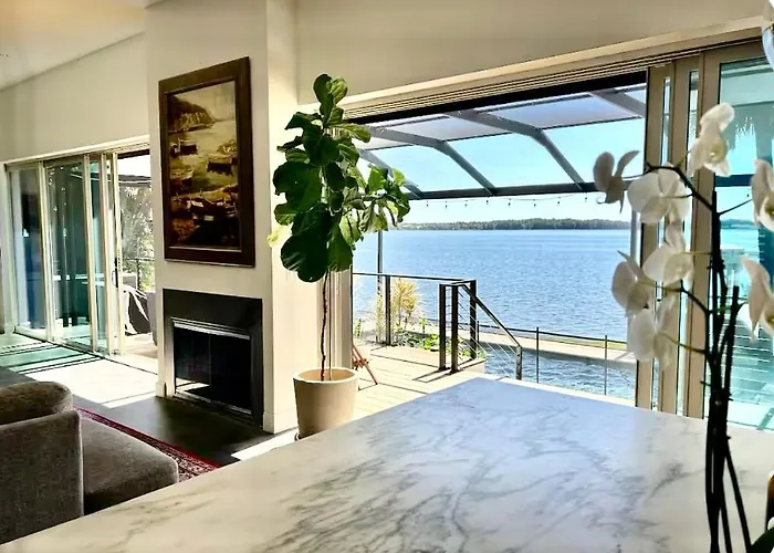 Lakefront Villa With Pool & Hot Tub Near Award-Winning Gulf Coast Beaches