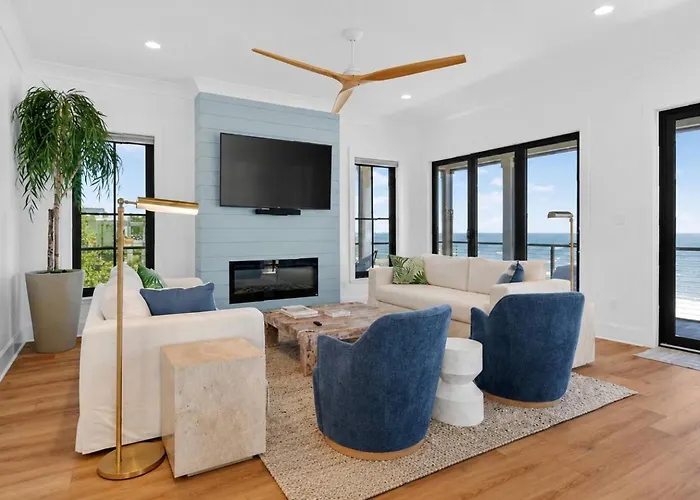 *New! The Haven-Pool, Hot Tub, Scenic Beach Views
