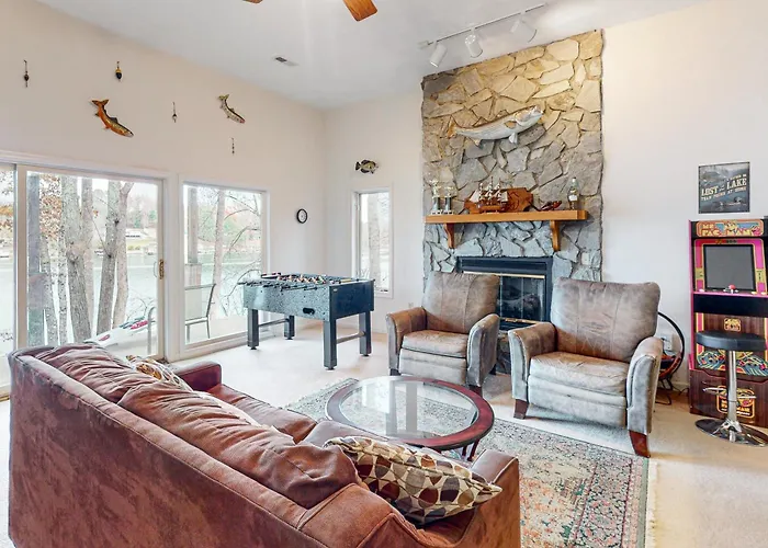 A Kerr Home - Waterfront Home With Private Dock, Lake Views, Kayaks, Paddleboat, & Pool Table