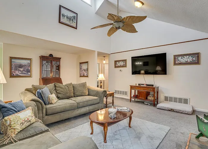 Screened Porch, Private Pool! Family Home In Aiken