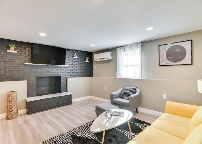 Pet-Friendly South Kingstown Home Near Beaches