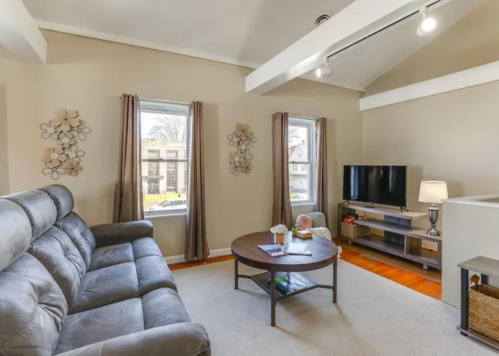 Walkable 2-Unit Home Near Dtwn Seneca Falls!