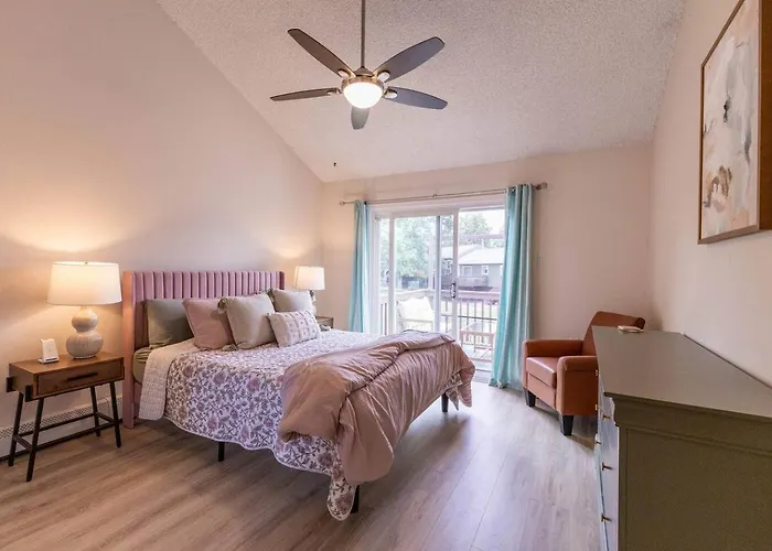 Littleton Trails & Town Retreat At Aspen Grove