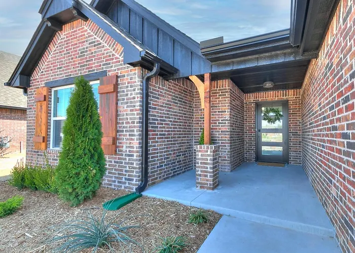 Broken Arrow'S Crown Jewel Where Comfort Meets Luxury