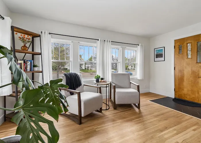Walnut Street Retreat Downtown, Dog Friendly