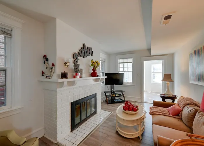 Ventnor City Getaway W/ Yard: 2 Blocks To Beach!
