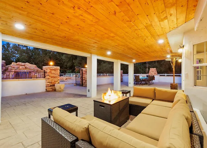 20% Off May Wkdays Perfect For Families Pool Spa